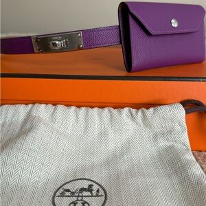 Hemes Kelly pocket belt in Purple Leather up to 41”New with dust bag, box